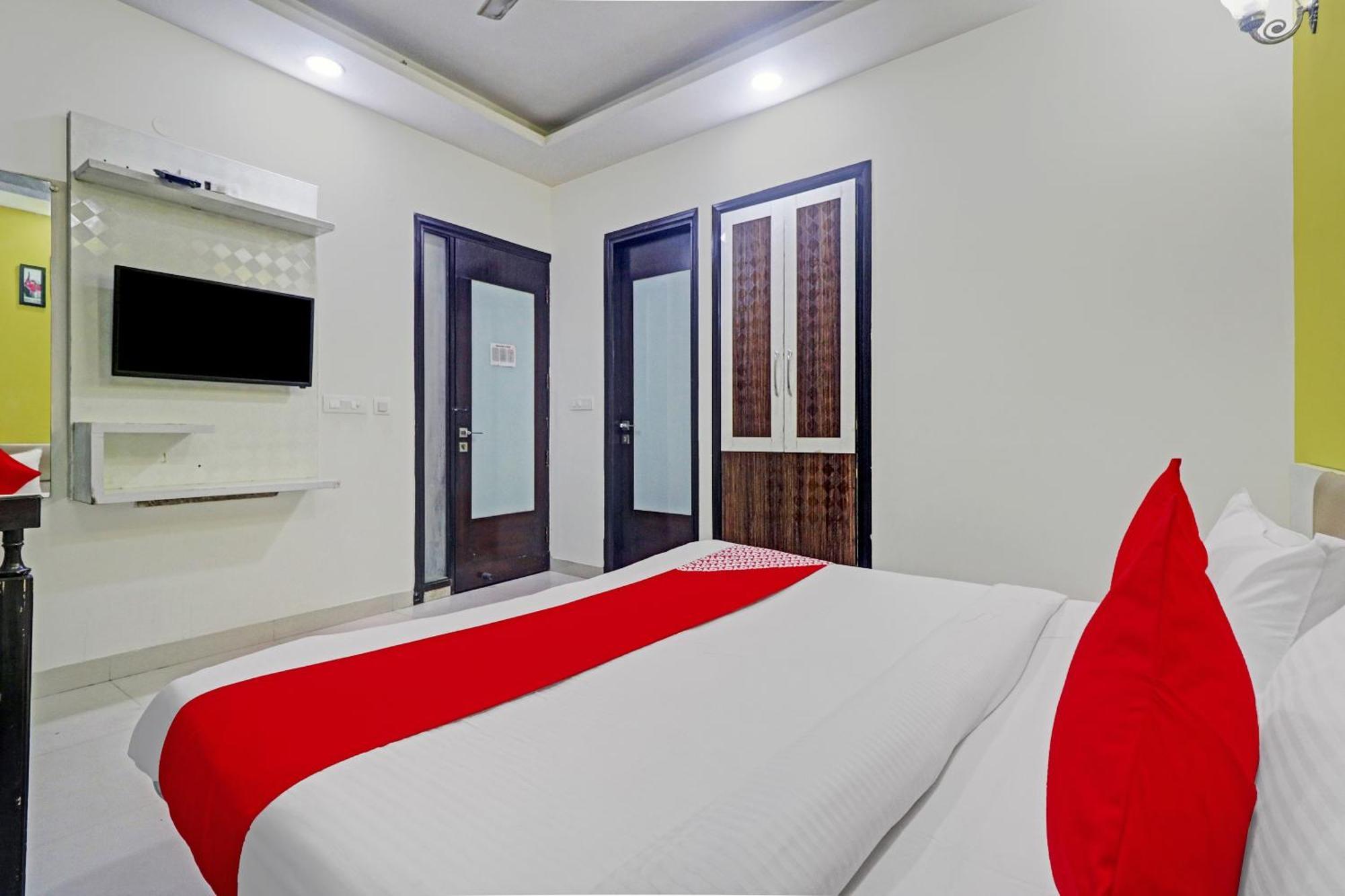 Oyo 12675 Hotel Star Inn New Delhi Exterior photo